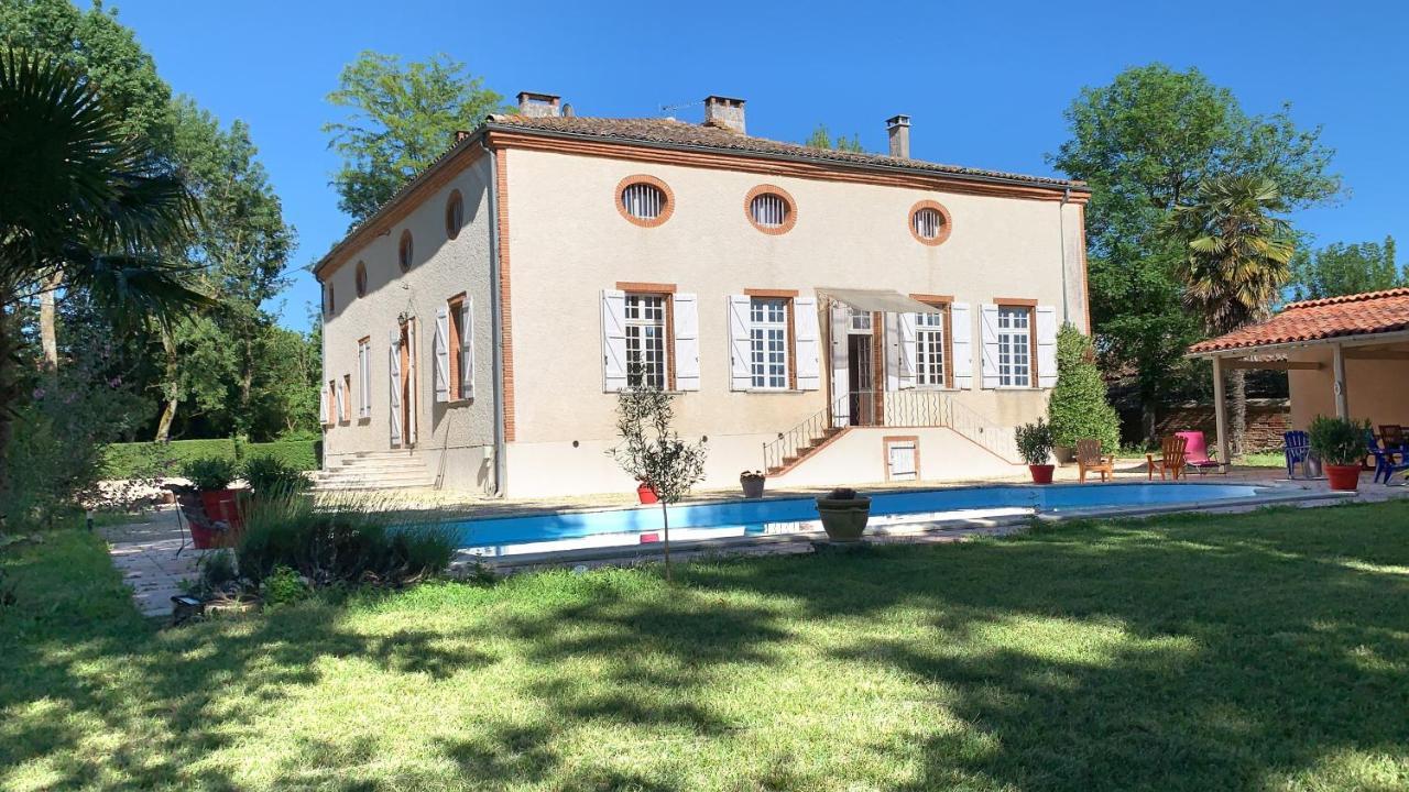 Manoir De La Gravette, Manoir Et Table D'Hotes 蒙托邦 外观 照片