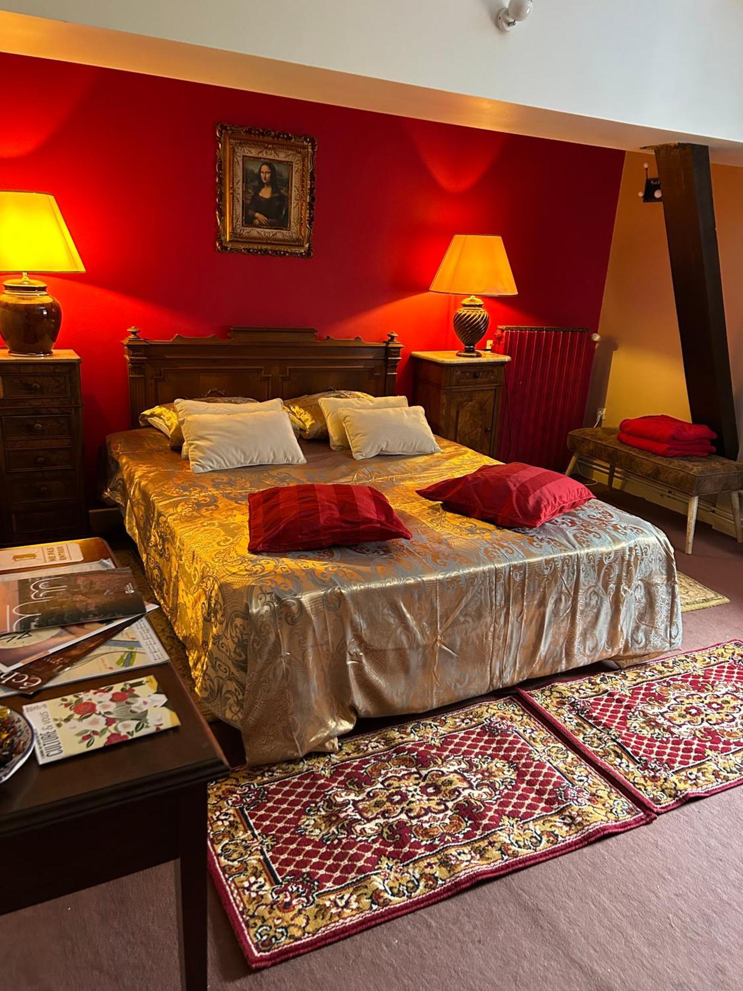 Manoir De La Gravette, Manoir Et Table D'Hotes 蒙托邦 外观 照片