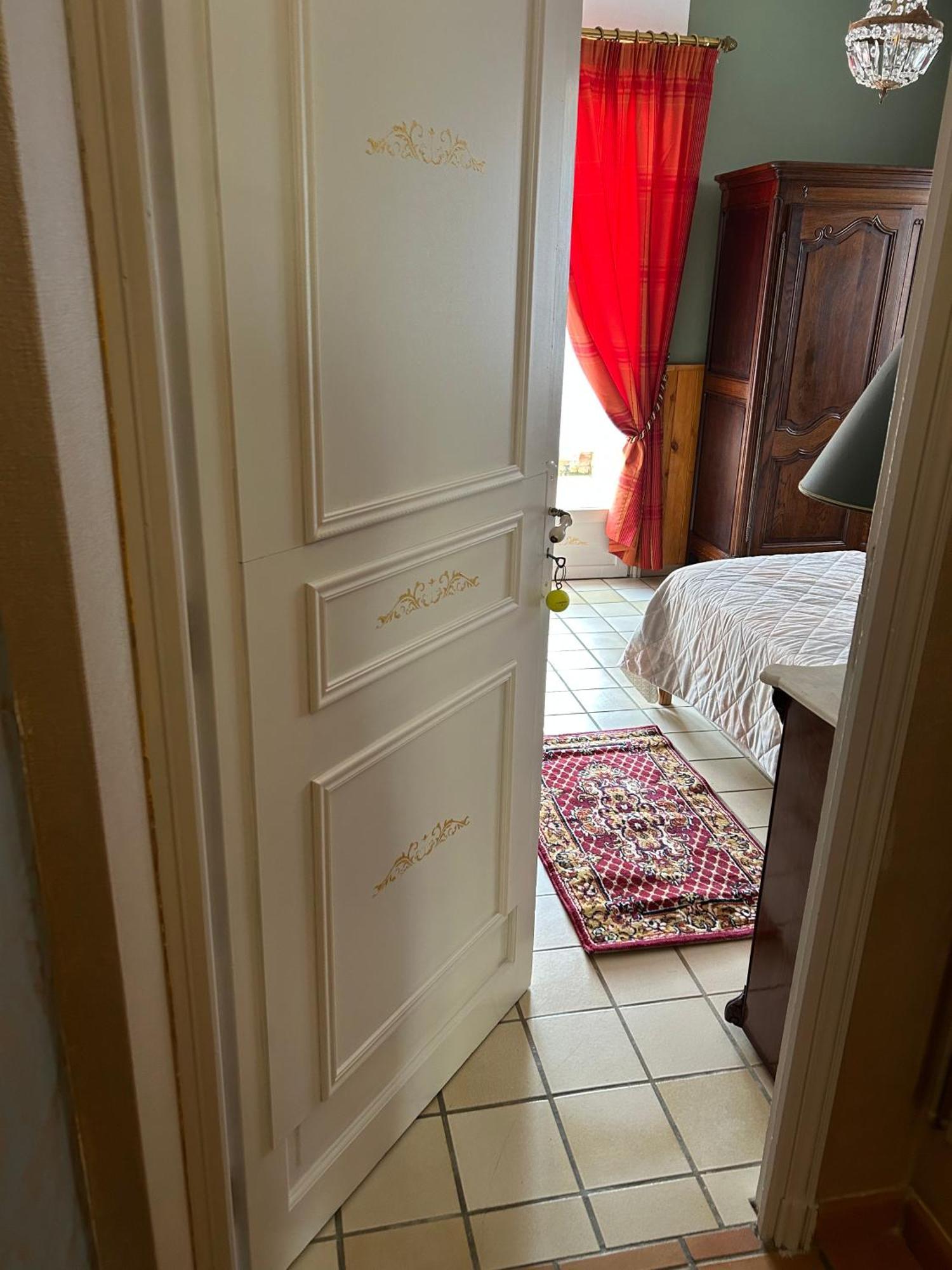 Manoir De La Gravette, Manoir Et Table D'Hotes 蒙托邦 外观 照片