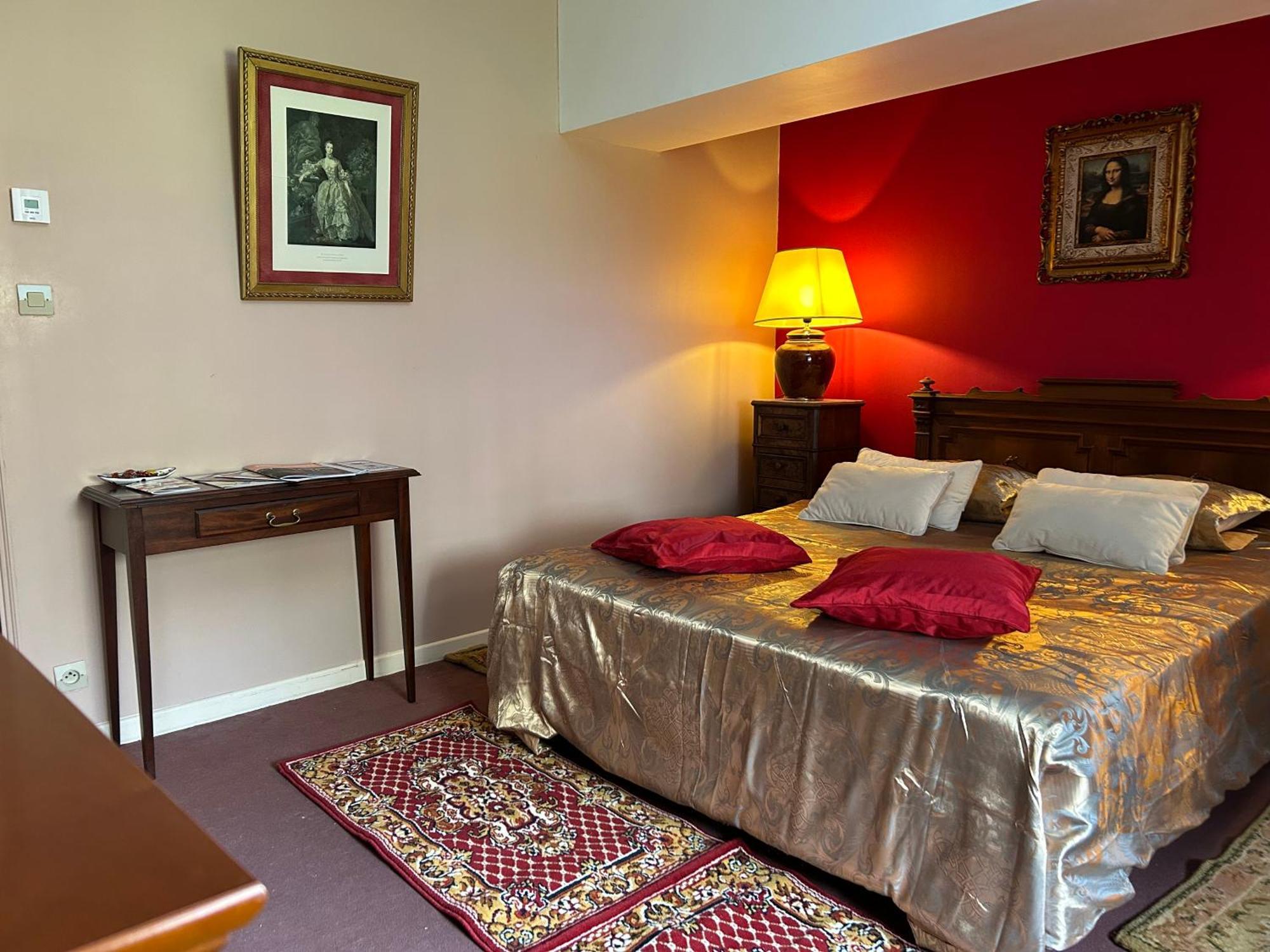 Manoir De La Gravette, Manoir Et Table D'Hotes 蒙托邦 外观 照片