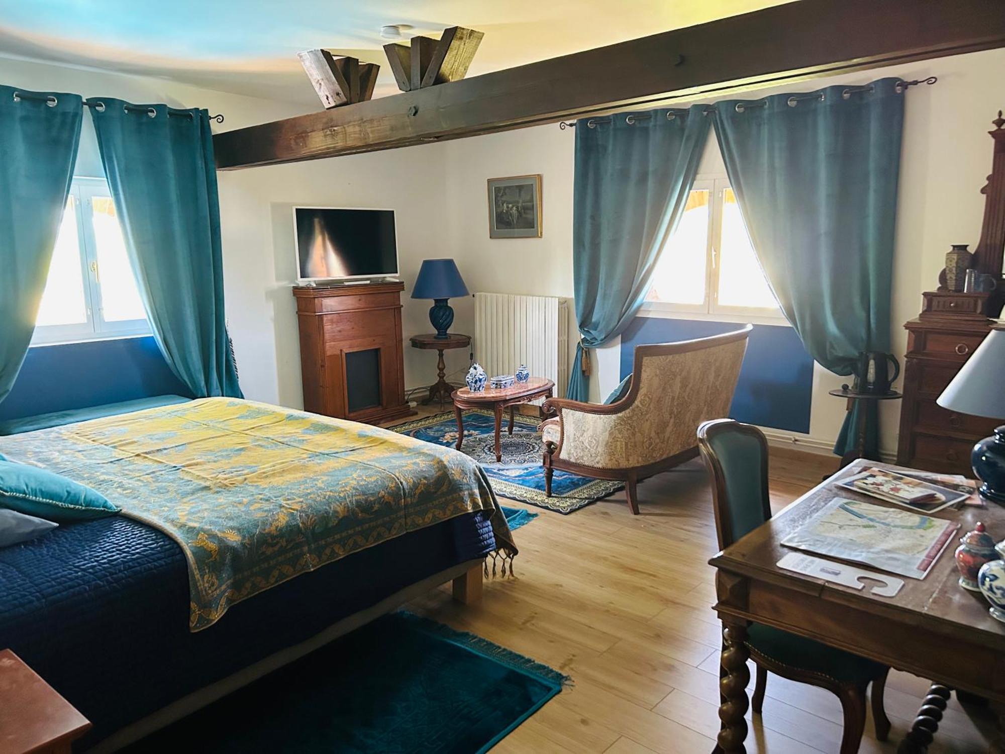 Manoir De La Gravette, Manoir Et Table D'Hotes 蒙托邦 外观 照片