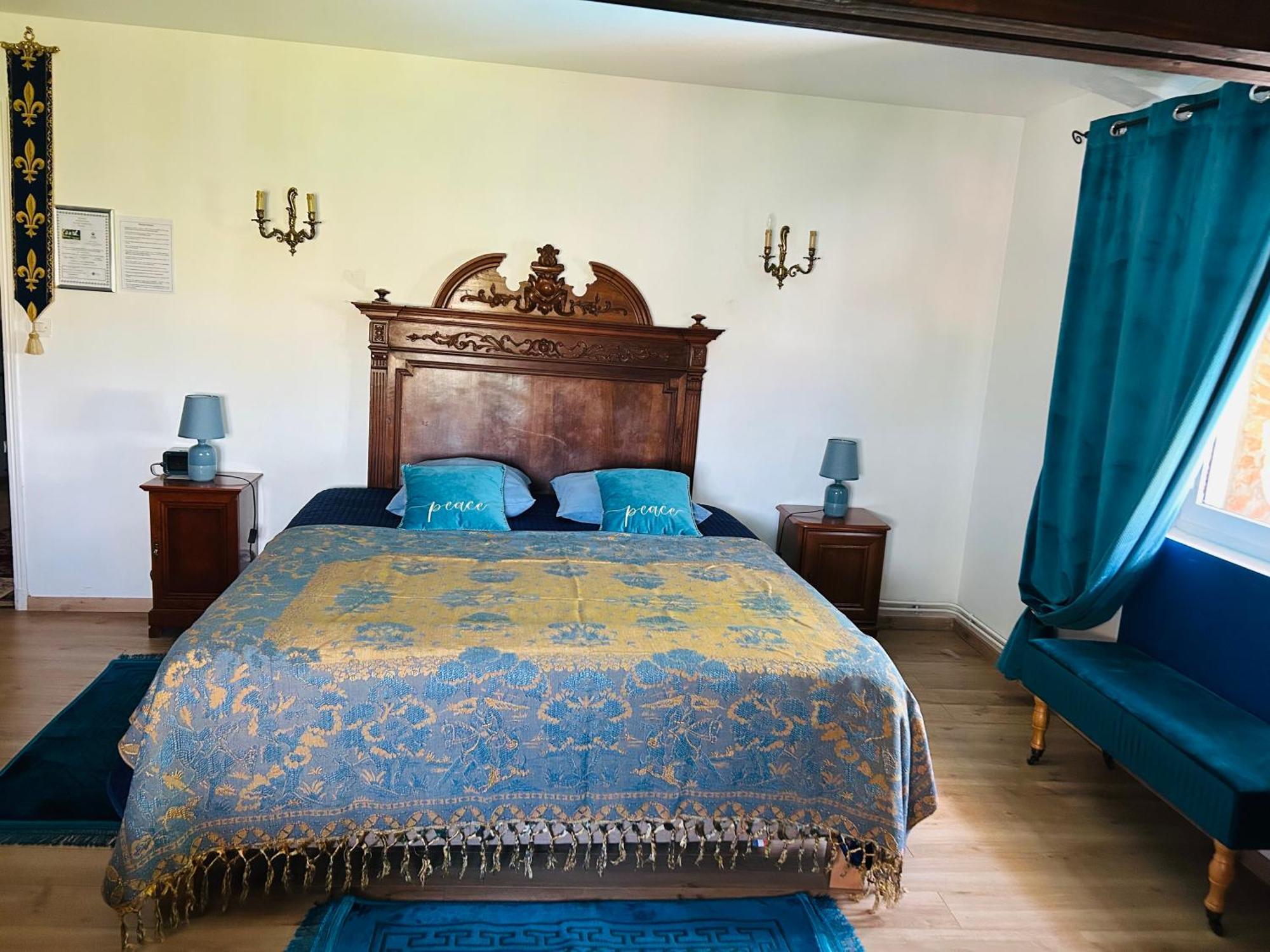 Manoir De La Gravette, Manoir Et Table D'Hotes 蒙托邦 外观 照片