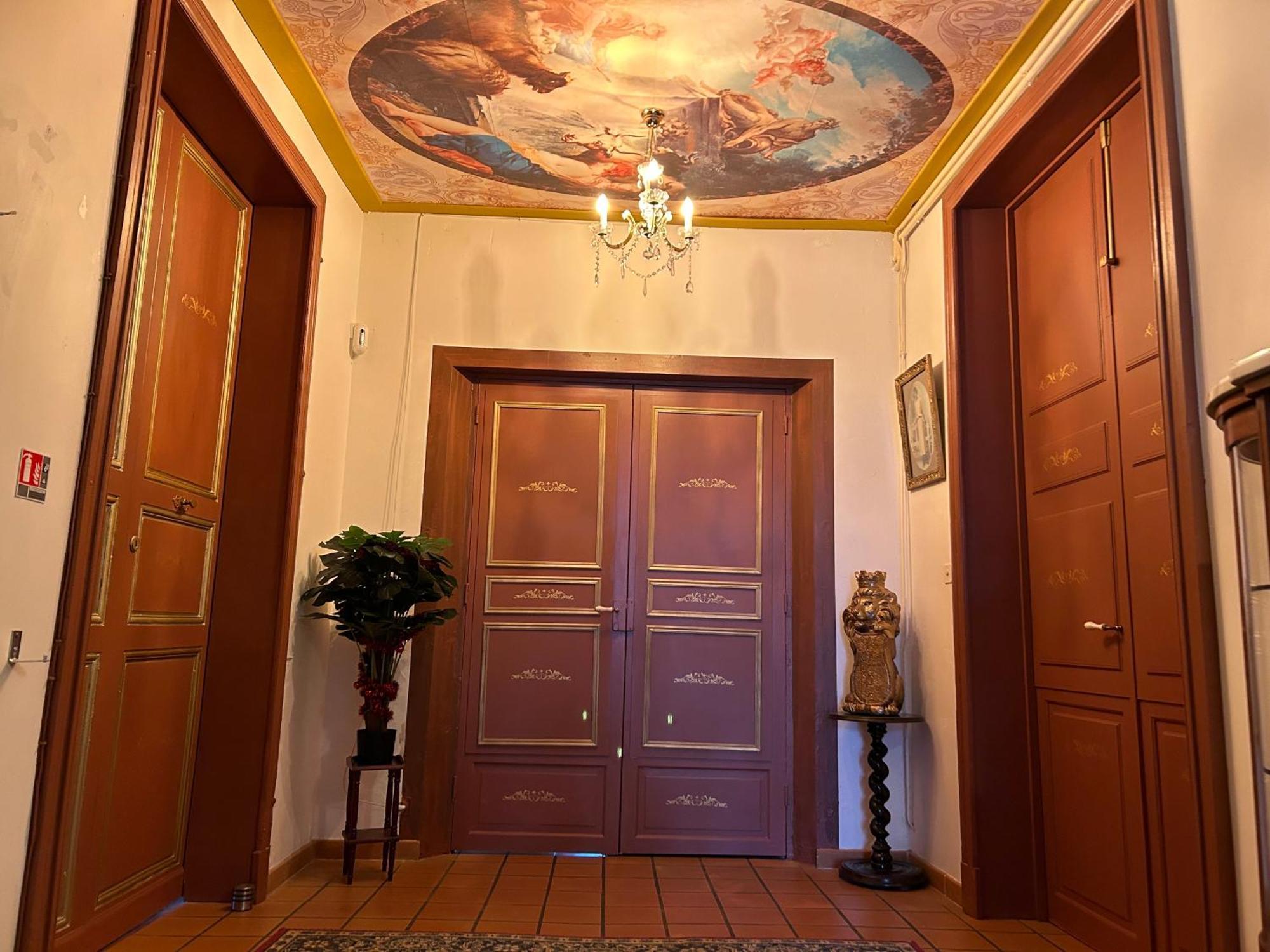 Manoir De La Gravette, Manoir Et Table D'Hotes 蒙托邦 外观 照片